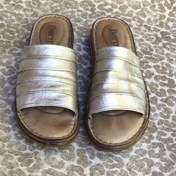 Born Shoes - Born Iridescent Gold Leather Slide Sandals Sz 10
